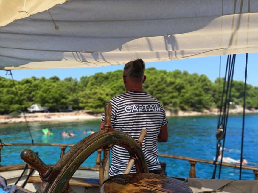 Zadar: Boat Tour with Unlimited Wine & 3 Stops - The return cruise is part of the experience