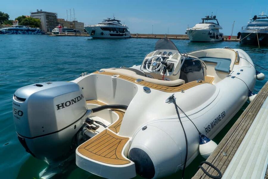 Zadar: Guided Speedboat Tour with Food, Oil & Wine Tasting - Guide quality and the small-group advantage