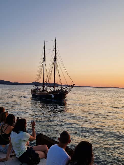 Zadar: Sunset Cruise on Traditional Boat with Wine - Music, crew, and the mood onboard